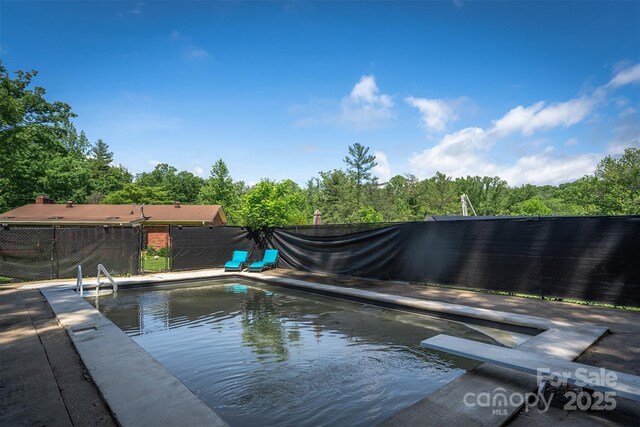 31 Vista Dr, Candler, NC 28715 - view of pool with a diving board