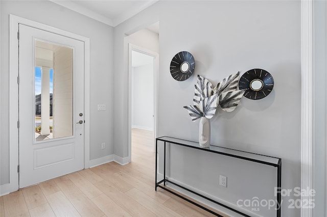 1132 Meander Ln, Waxhaw, NC 28173 - entryway featuring light wood-style floors and baseboards