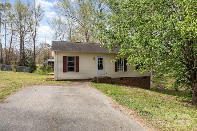 410 E Lee Ave, Bessemer City, NC 28016 - photo 4