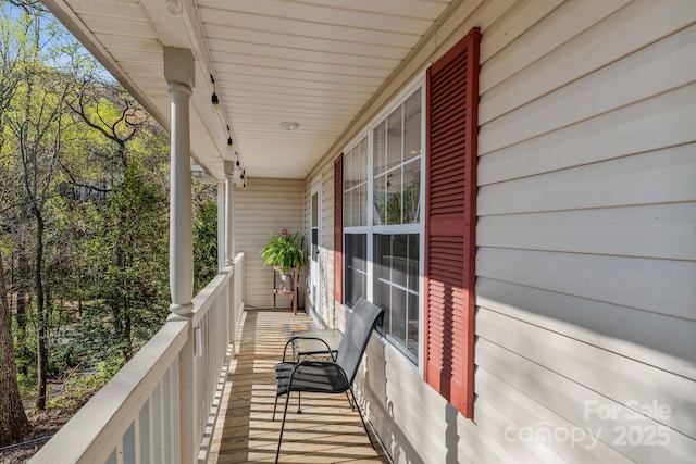 12 Hutchinson Woods Dr, Fletcher, NC 28732 - balcony with covered porch