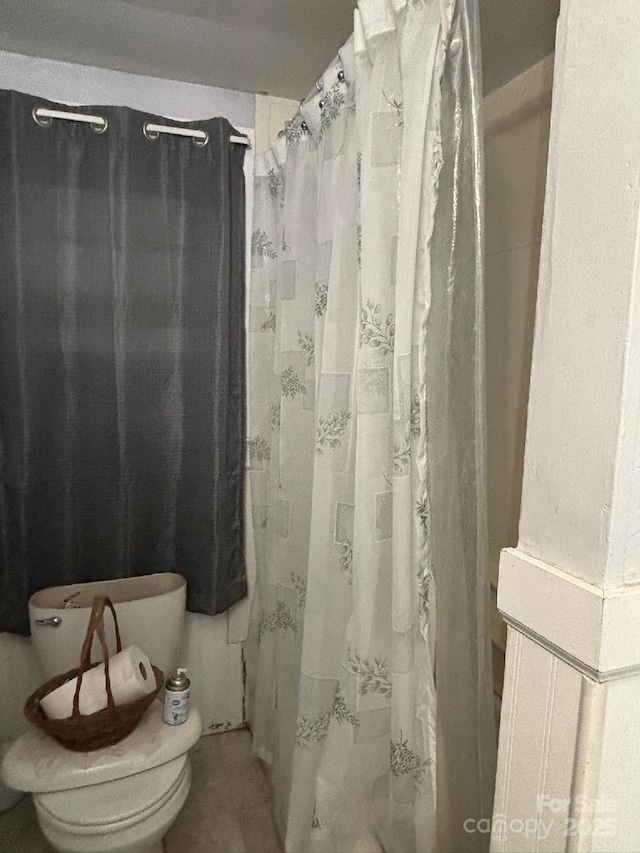 212 S Mitchell Ave, Bakersville, NC 28705 - full bathroom featuring toilet