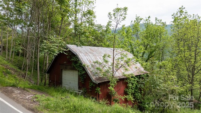1306 Fork Mountain Rd, Bakersville, NC 28705 - photo 5