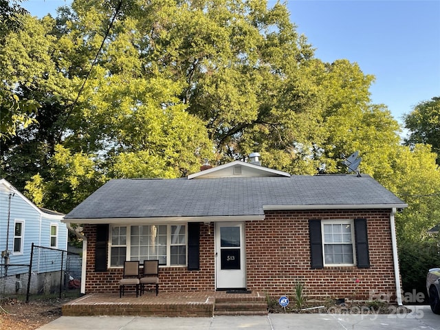 513 Honeywood Ave, Charlotte, NC 28216 - photo 1