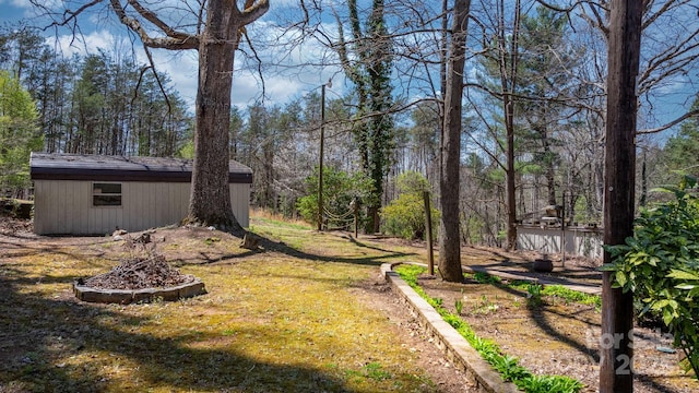 3407 14th Ave SW, Hickory, NC 28602 - view of yard with an outdoor structure