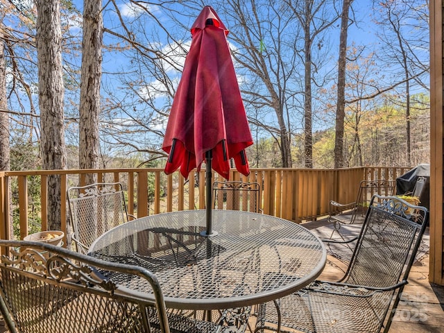 exterior space with outdoor dining area