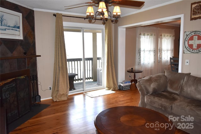 301 Pinnacle Inn Rd Unit 3219, Beech Mountain, NC 28604 - living area featuring ceiling fan, crown molding, and wood finished floors