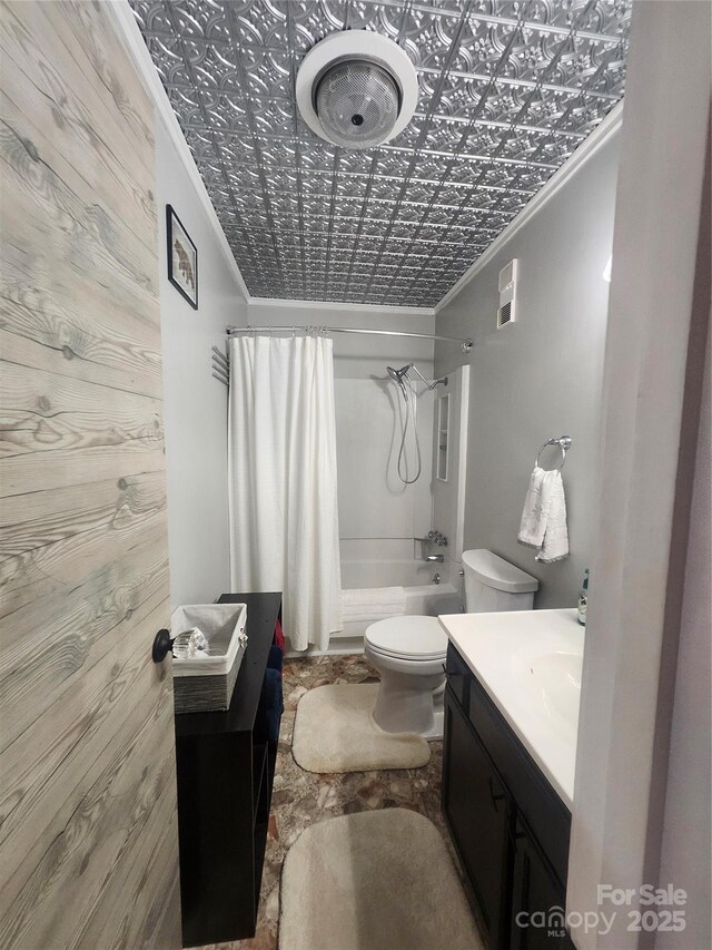 301 Pinnacle Inn Rd Unit 3219, Beech Mountain, NC 28604 - full bathroom featuring crown molding, shower / tub combo with curtain, vanity, an ornate ceiling, and toilet