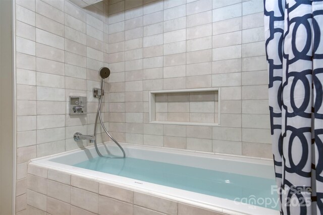107 Cherry St, Black Mountain, NC 28711 - full bath featuring tiled shower / bath