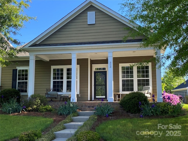 view of front of house featuring a porch