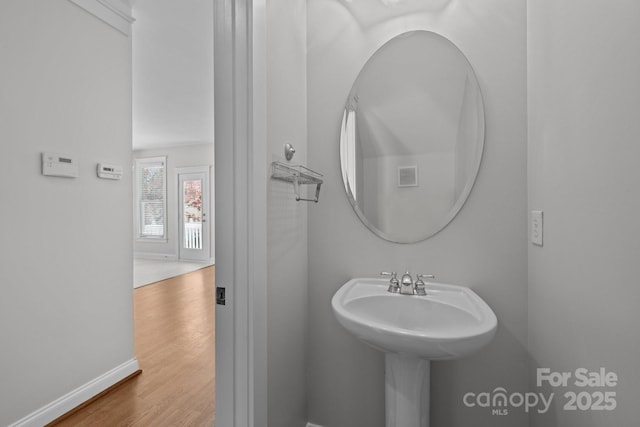9652 Alma Blount Blvd, Charlotte, NC 28277 - bathroom featuring wood finished floors, visible vents, and baseboards