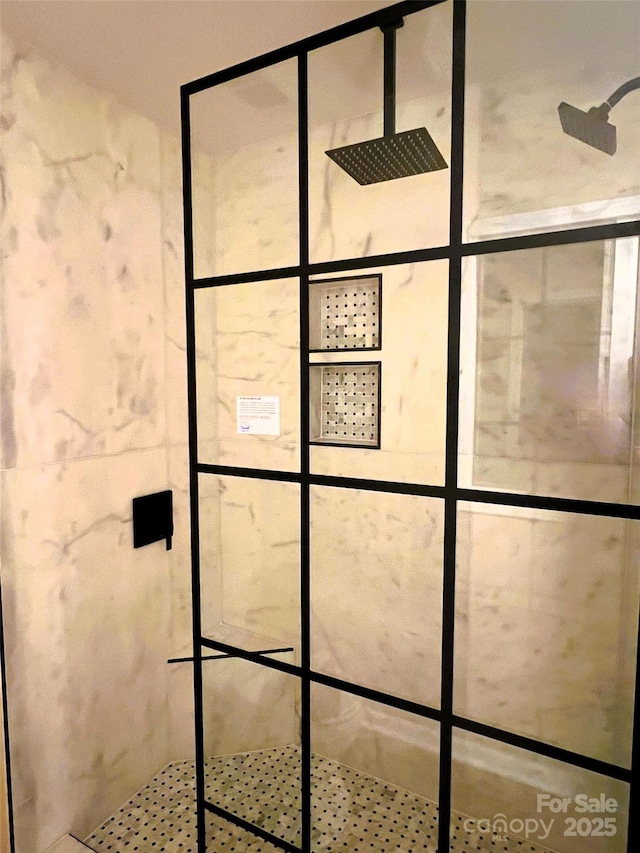 141 Sunrise Pt, New London, NC 28127 - full bath featuring a tile shower