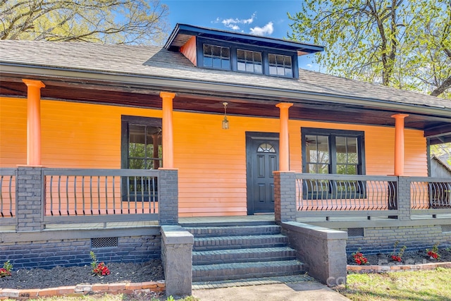 113 Hemphill Ave, Chester, SC 29706 - view of front of home featuring covered porch and roof with shingles