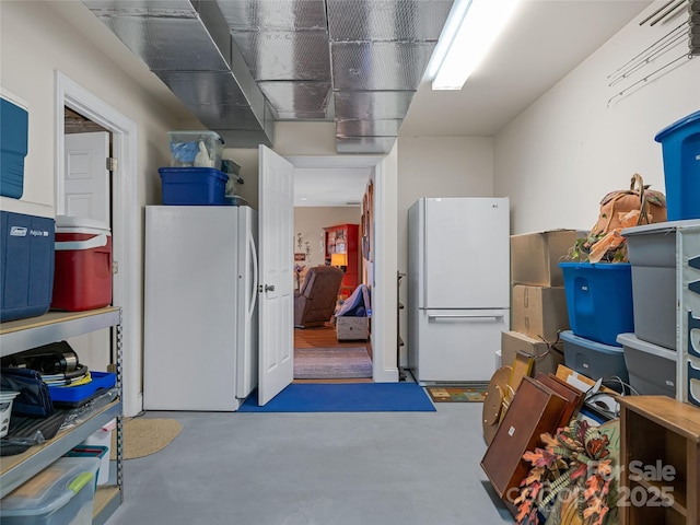 288 Hawks Point Dr, Zirconia, NC 28790 - interior space featuring freestanding refrigerator