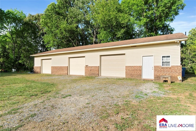 view of detached garage