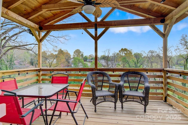 deck with a ceiling fan
