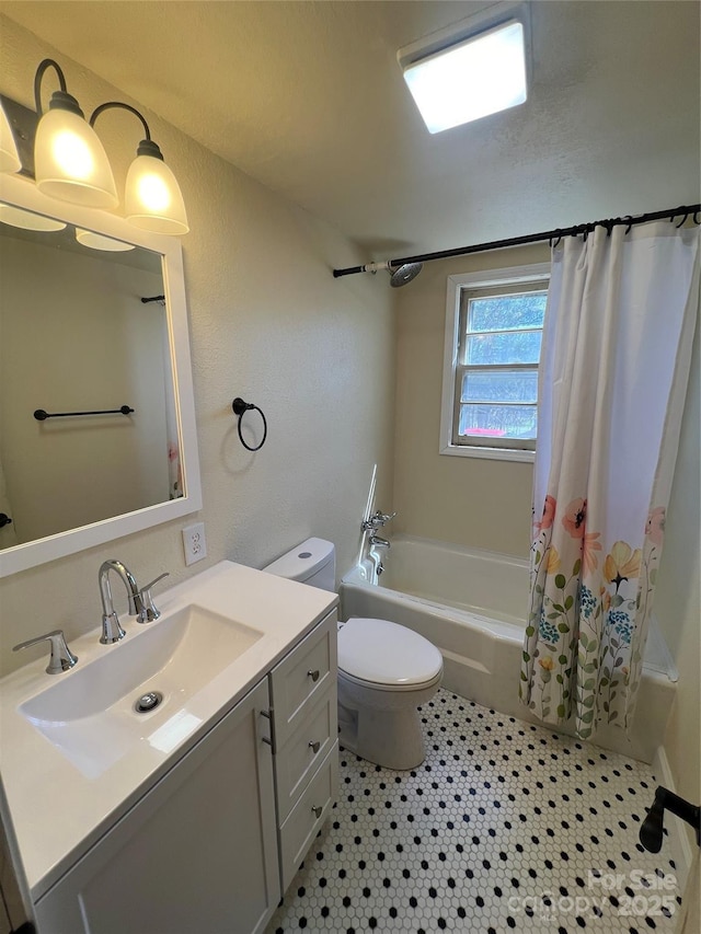 61 W Woodlawn St, Marion, NC 28752 - photo 9