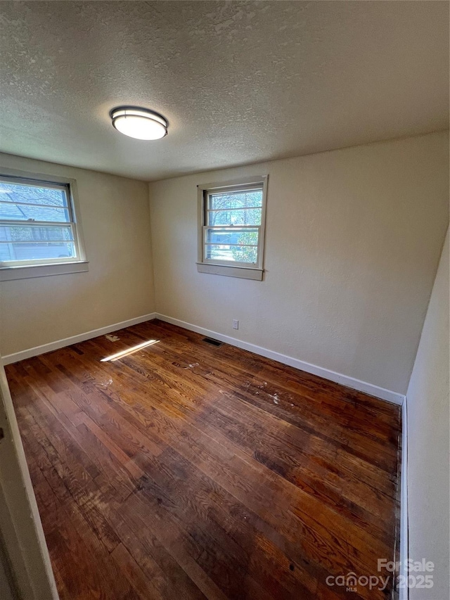61 W Woodlawn St, Marion, NC 28752 - photo 10