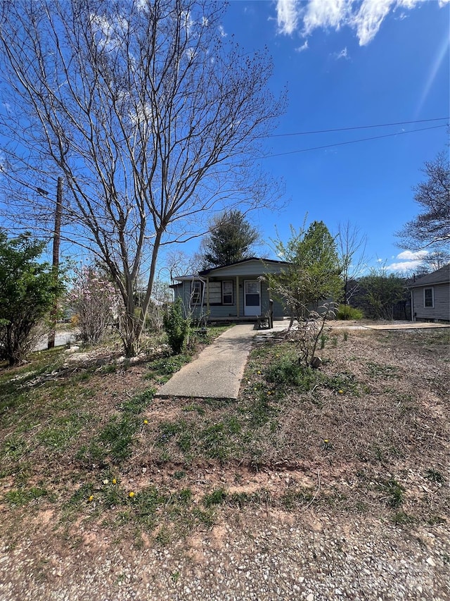 61 W Woodlawn St, Marion, NC 28752 - photo 18
