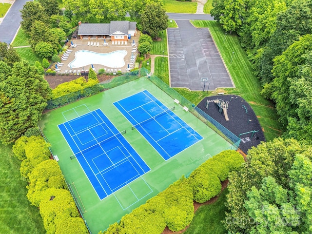 1102 High Brook Dr, Waxhaw, NC 28173 - bird's eye view of a pool area