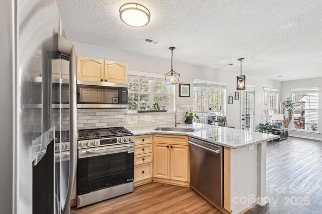 11615 Hidden Grove Trl, Charlotte, NC 28215 - photo 13