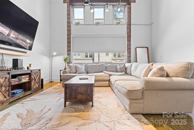 925 Westmere Ave, Charlotte, NC 28208 - living area with wood finished floors and a towering ceiling