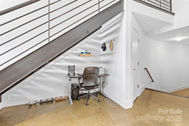925 Westmere Ave, Charlotte, NC 28208 - office area featuring concrete flooring and baseboards