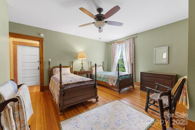 156 Cumberland Ave, Asheville, NC 28801 - bedroom with wood finished floors and ceiling fan