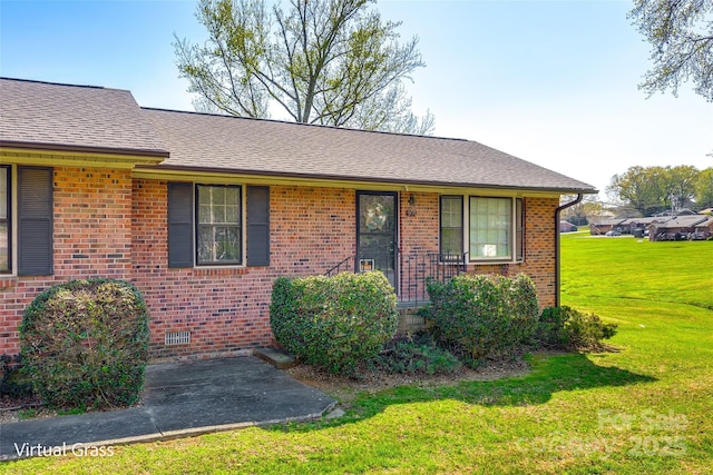 970 Willowbrook Ave, Rock Hill, SC 29730 - single story home with brick siding, a front lawn, and roof with shingles