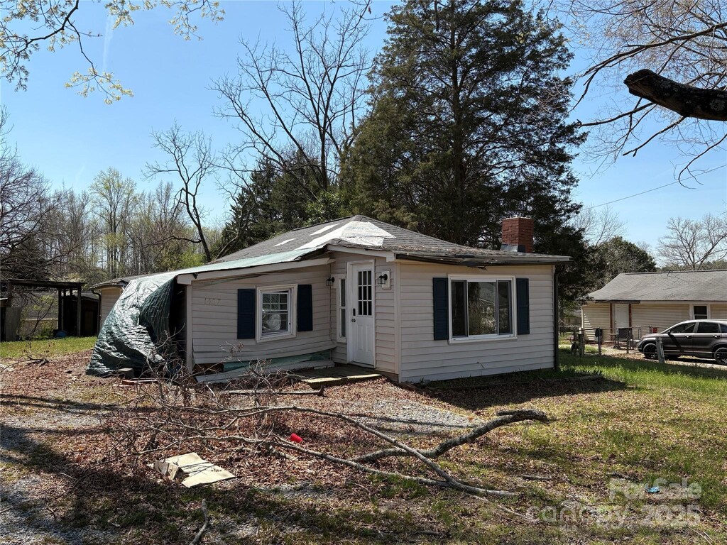 1407 Birch St, Kannapolis, NC 28081 - view of front of home featuring a chimney