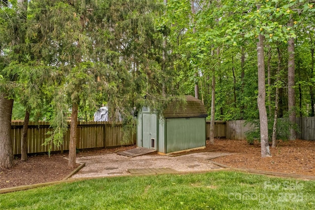 4159 Isle Of Pines Dr, Denver, NC 28037 - view of yard with a shed and an outdoor structure