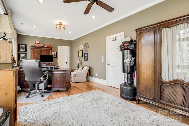office featuring crown molding, recessed lighting, light wood-style flooring, and ceiling fan