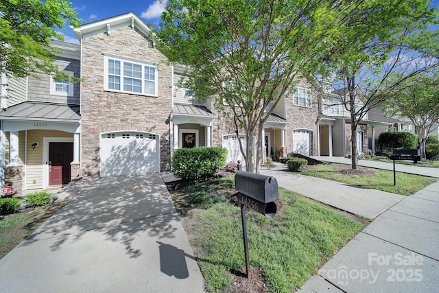 14256 Drake Watch Ln, Charlotte, NC 28262 - photo 1