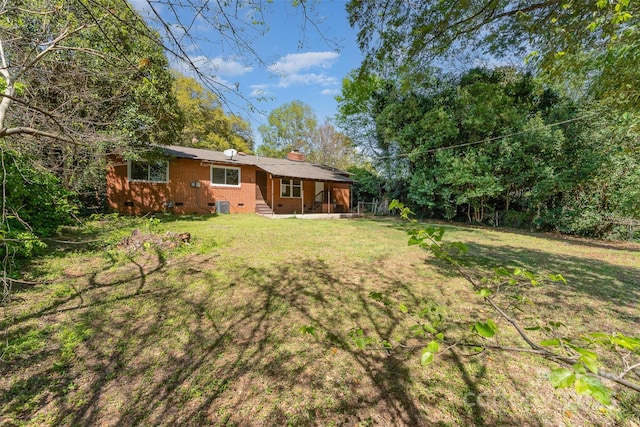 900 E Woodlawn Rd, Charlotte, NC 28209 - view of green lawn