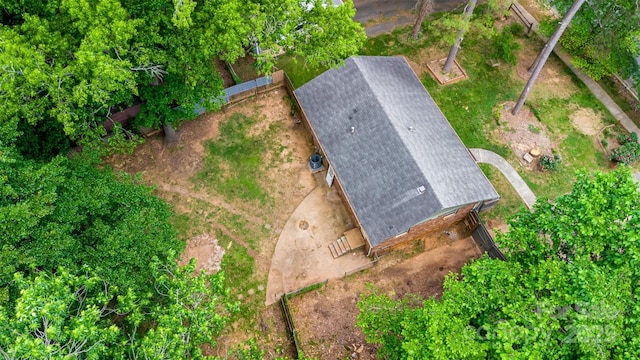aerial view of property and surrounding area