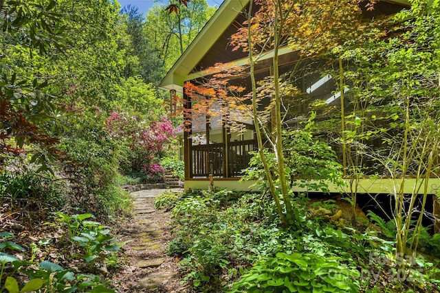 27 Hunting Lodge Dr, Black Mountain, NC 28711 - view of side of home