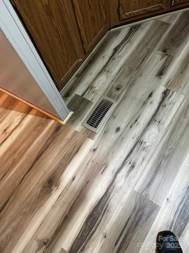 27 Venice Pl, Canton, NC 28716 - detailed view of wood finished floors
