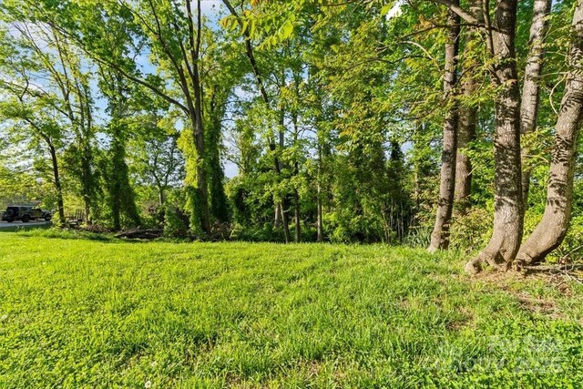 1618 Heatherloch Dr, Gastonia, NC 28054