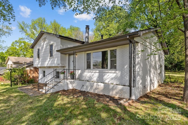 1801 Weststone Dr, Charlotte, NC 28208 - view of front of house with brick siding and a front lawn