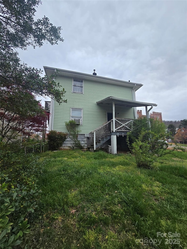 31 Hildebrand St Unit 1 & 154, Asheville, NC 28801 - back of house with a lawn