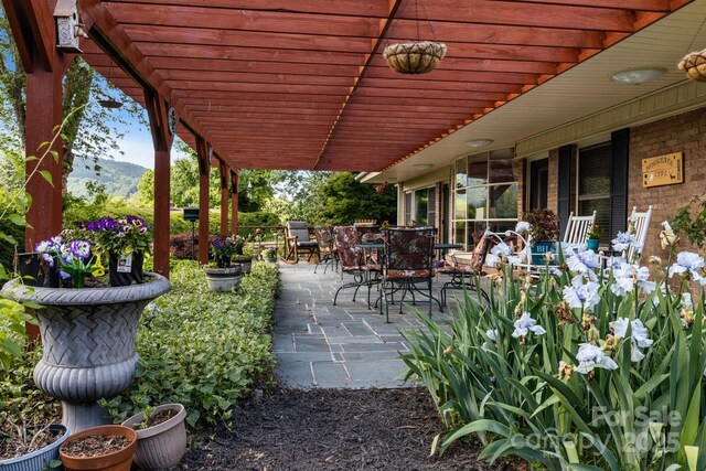 142 Country Club Dr, Waynesville, NC 28786 - view of patio / terrace with outdoor dining area