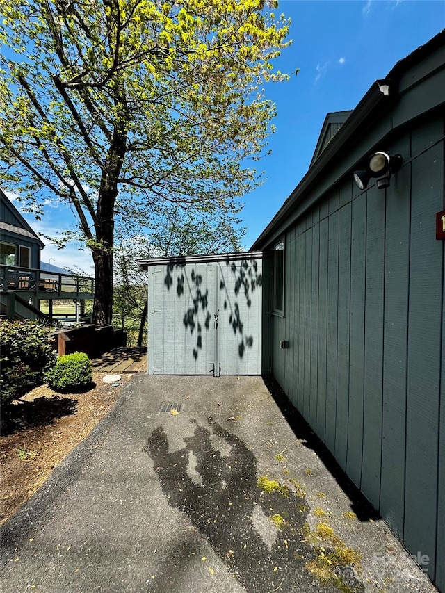 view of property exterior