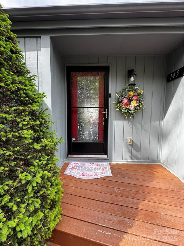 view of entrance to property
