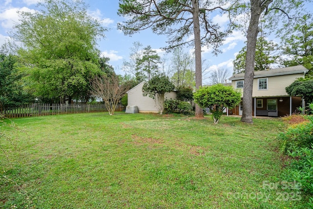 5329 Glenbrier Dr, Charlotte, NC 28212 - view of yard