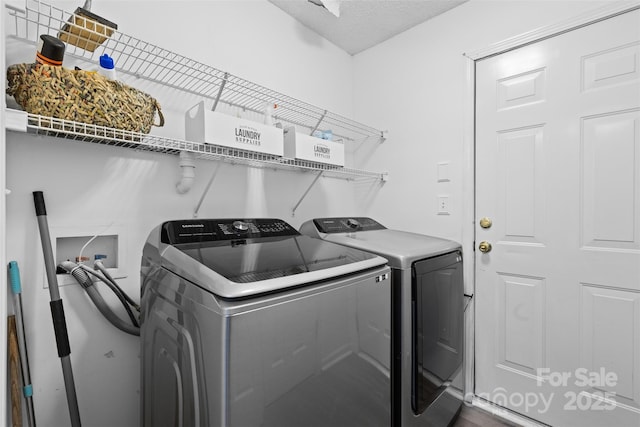512 Red Oak Ct, Tega Cay, SC 29708 - clothes washing area featuring independent washer and dryer and laundry area