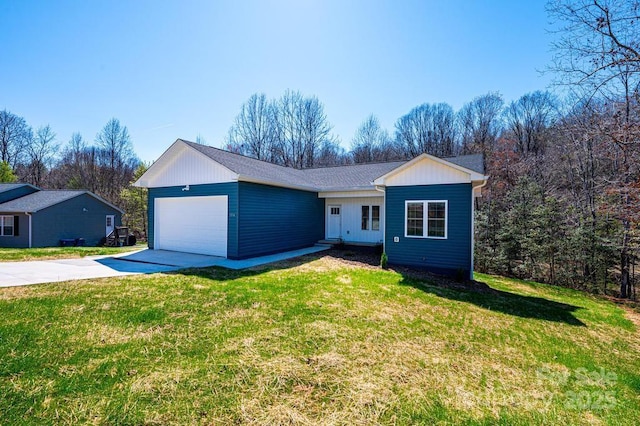 1314 39th Street Cir SW, Hickory, NC 28602 - single story home with driveway, an attached garage, board and batten siding, and a front yard