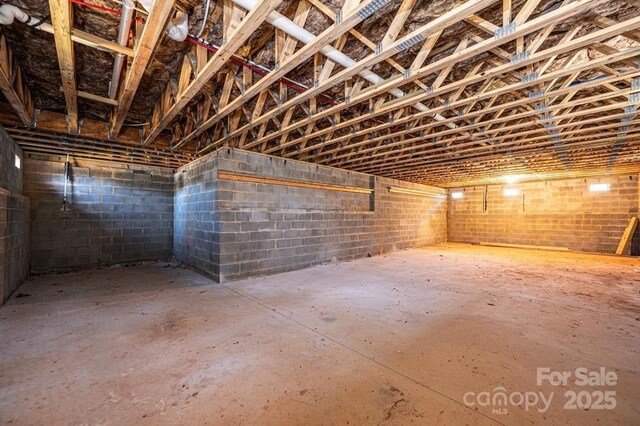 1314 39th Street Cir SW, Hickory, NC 28602 - view of garage