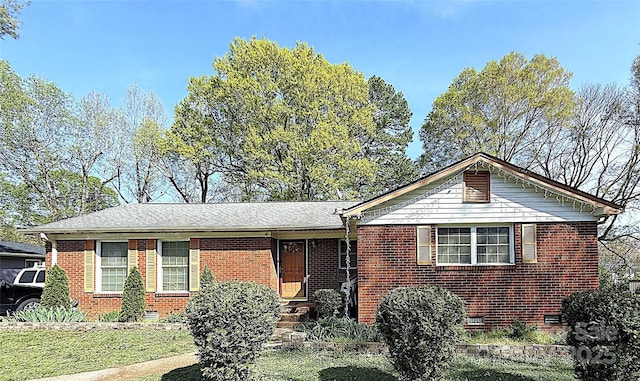 3220 Wiseman Dr, Charlotte, NC 28227 - single story home with brick siding, a shingled roof, and crawl space