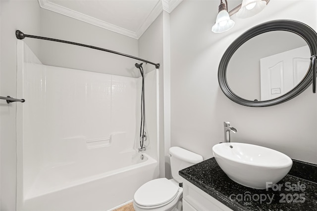 206 Coburn Ct, Fort Mill, SC 29715 - full bath featuring ornamental molding, vanity, and bathtub / shower combination