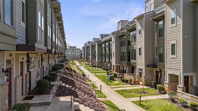 324 Uptown W Dr, Charlotte, NC 28208 - view of property's community