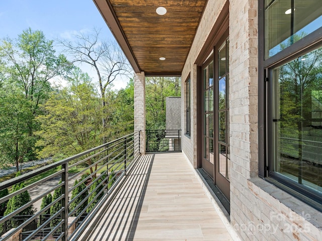 2909 Hanson Dr, Charlotte, NC 28207 - view of balcony